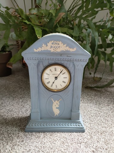 Beautiful vintage wedgwood - beautiful,