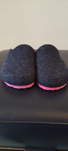 Ladies navy blue slippers - blue,