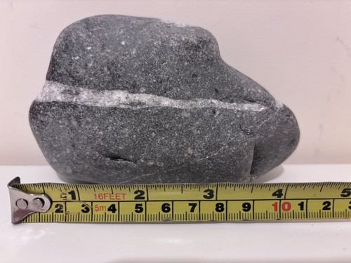 Natural wishing stone veined - natural,