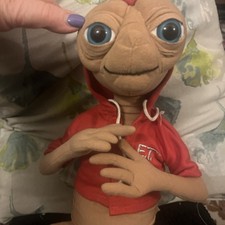 E.T Plush Soft Toy. Red Hoodie. Universal Studios. The Extra Terrestrial. Alien.