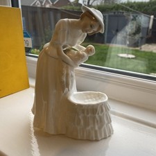 ROYAL DOULTON CHINA LADY