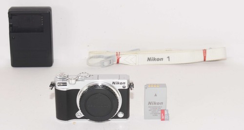 Nikon camera silver body - j5,