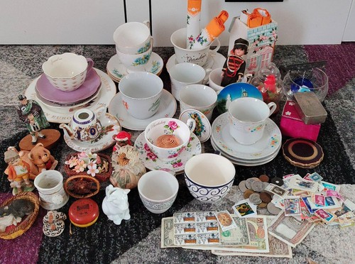Large vintage collectables - large,