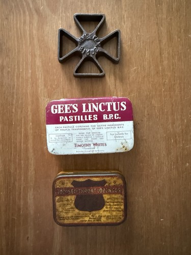 Antique vintage lozenge - /, /