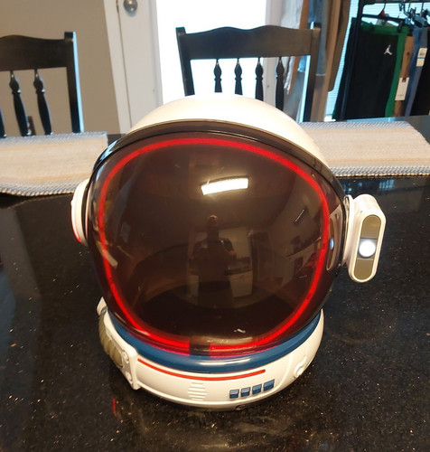 Rare youth astronaut - rare, helmet