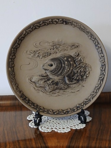 Poole pottery wwf ltd edition - pottery,