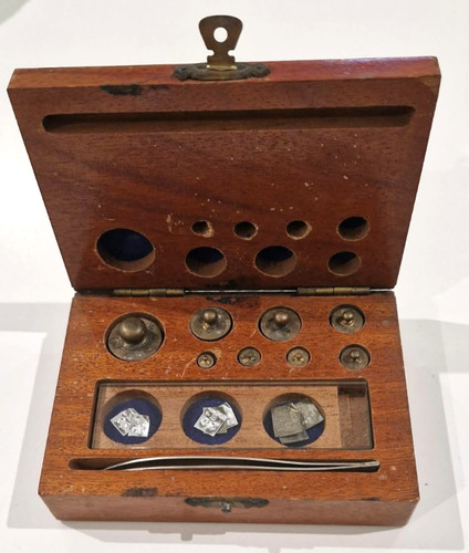 Apothecary jewellers weights - apothecary,