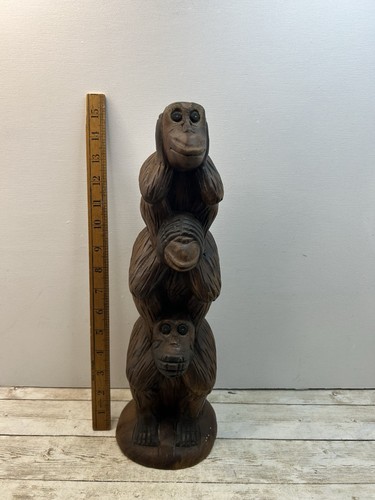 Three wise monkeys totem - three,