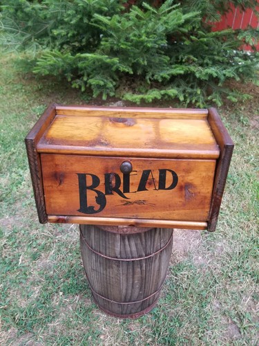 Vintage knotty pine rustic - vintage,