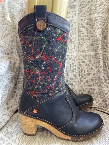 The art company tall boots - the,