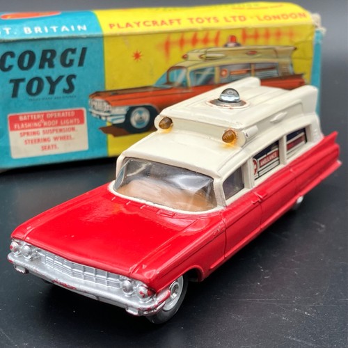 1962 corgi 437 cadillac - 1962-66,