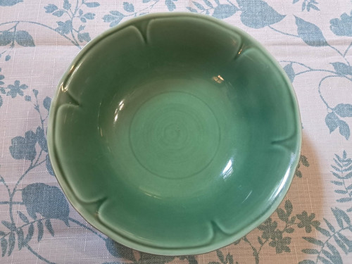 Clemons pottery petal - mt, "petal