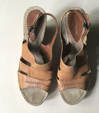 Hush Puppies Tan Leather Ankle Strap Wedge Sandals - Size 6