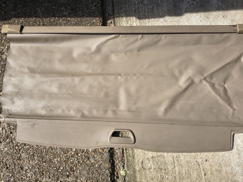 Volvo v70 load cover cargo - load,