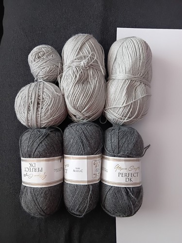 Job lot various greys 658g - ,