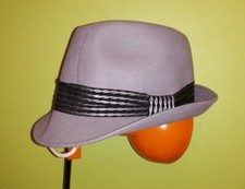 LOVELY VINTAGE TONAK AKRON