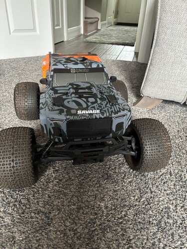 Hpi savage gt 6 - 4,