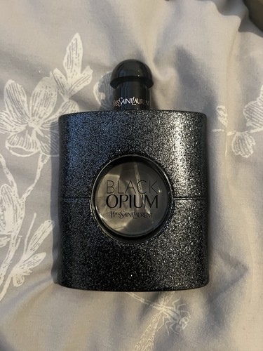Ysl black opium eau - black,