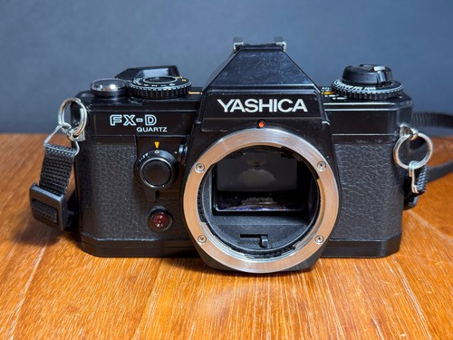 Yashica quartz slr 35mm - yashica,