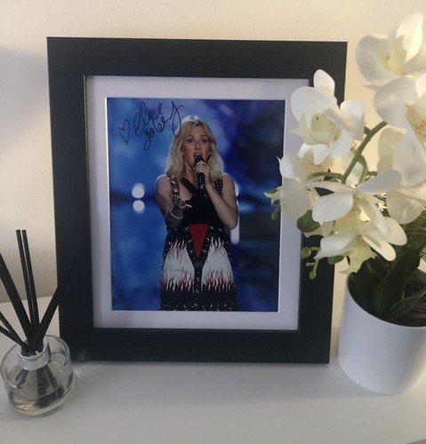 Ellie goulding hand signed - ellie,