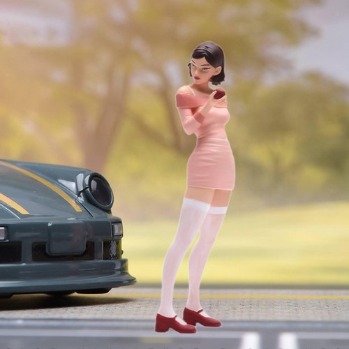 Short girl model - model, role