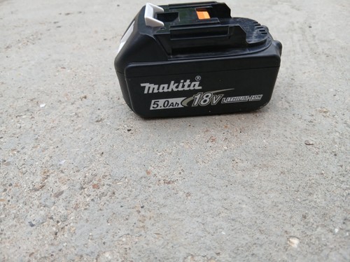 Makita baterry - makita,