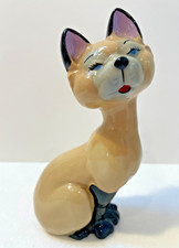 Vintage Wade Ceramic Disney Lady & the Tramp Siamese AM Cat Figure