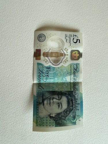 Bank england 5 polymer - bank,