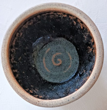 St. IVES POTTERY STANDARD 12cm diameter UNGLAZED EXTERIOR/GLAZED INTERIOR BOWL