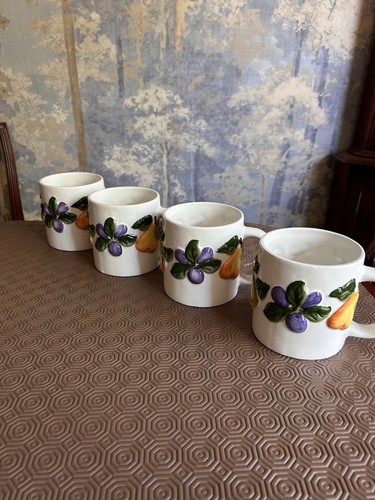 Royal norfolk fruit pattern - royal,