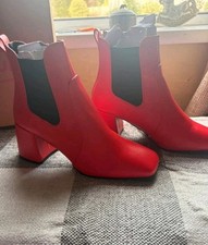 Size 6 Schuh Boots Red Block