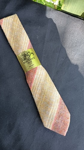 Traditional 100 wool woven - 100%,