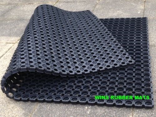 Rubber grass mat horse - rubber,