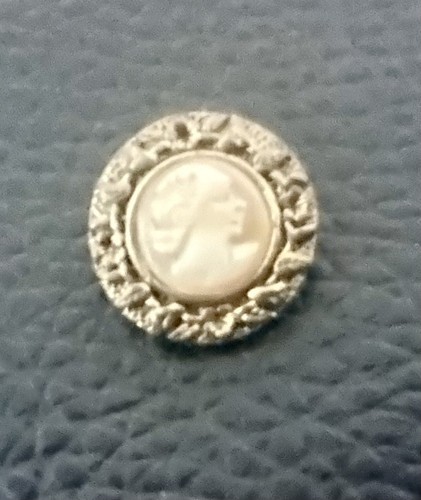Antique possibly 28crt gold - antique,