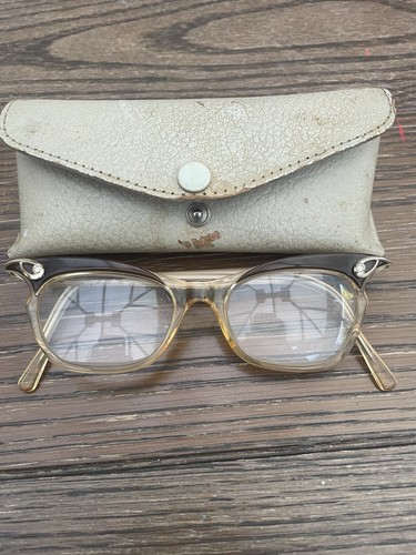 Vintage 1950s 60s cat eye - vintage, 60s?