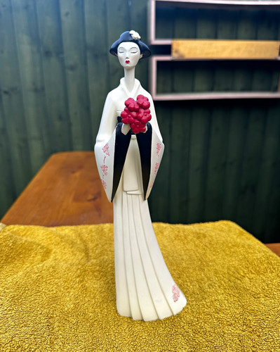 Artforum rare bouquet geisha - artforum,