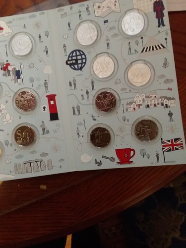 2019 10p coin full - full, in
