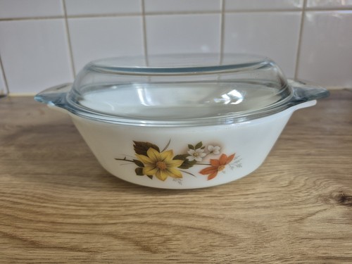 Vintage jaj pyrex - vintage, autumn