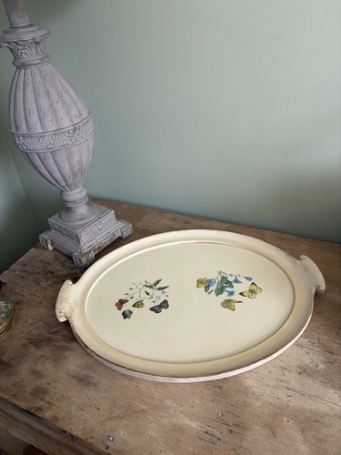 Large oval cream butterfly