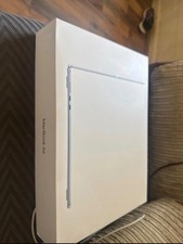 Apple MacBook Air 15-inch 2025