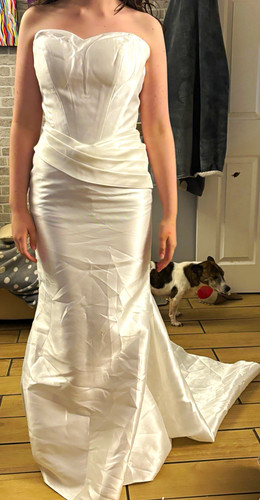 Ivory satin mermaid trumpet - ivory,