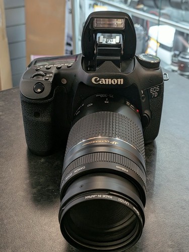 Canon eos camera with - 7d,