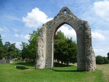 Photo A2 Arch from the former