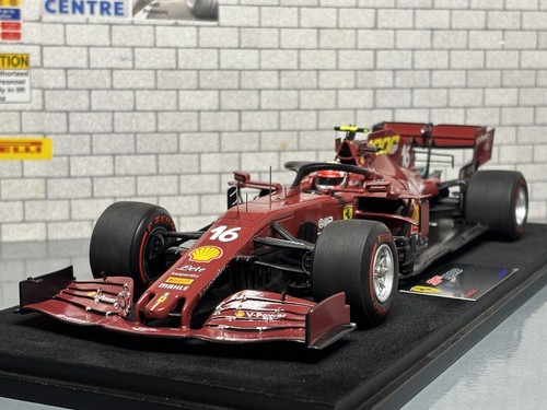 Boxed looksmart f1 - 1:18,