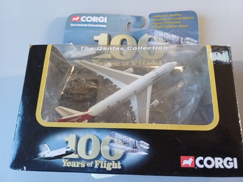 Corgi showcase diecast model - corgi,