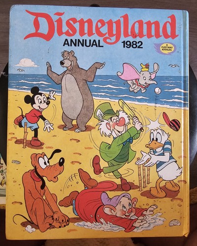 Vintage disneyland annual 1982 - disneyland,