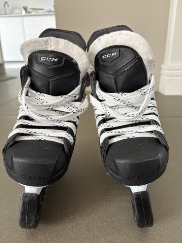 Ccm ice hockey - boots, size