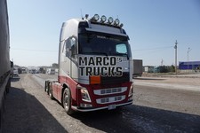 Truck photo Volvo FH tractor