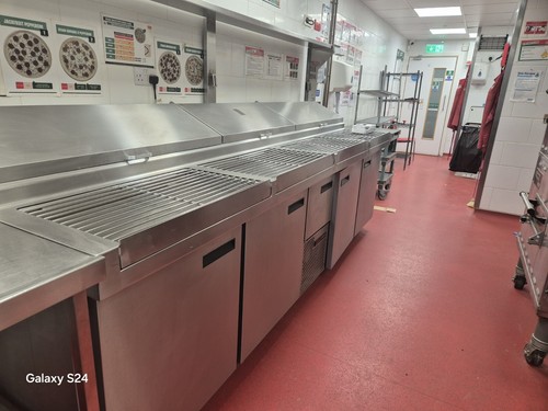 Glendon pizza prep - glendon, feidge