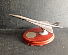 PEWTER CONCORDE QUEEN OF THE SKIES MODEL WITH A £5 COIN LIMITED EDITION AIRCRAFT
